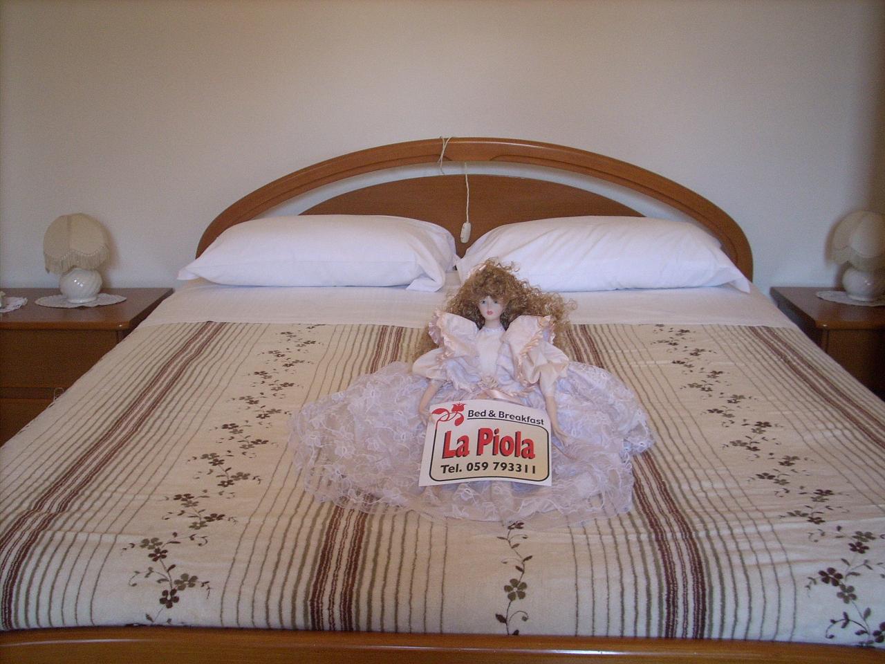 Una camera del Bed and Breakfast La Piola di Villabianca di Modena, sulle colline tra Marano sul Panaro e Castelvetro